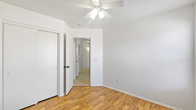 Building Photo - Great price for this Goodyear neighborhood!