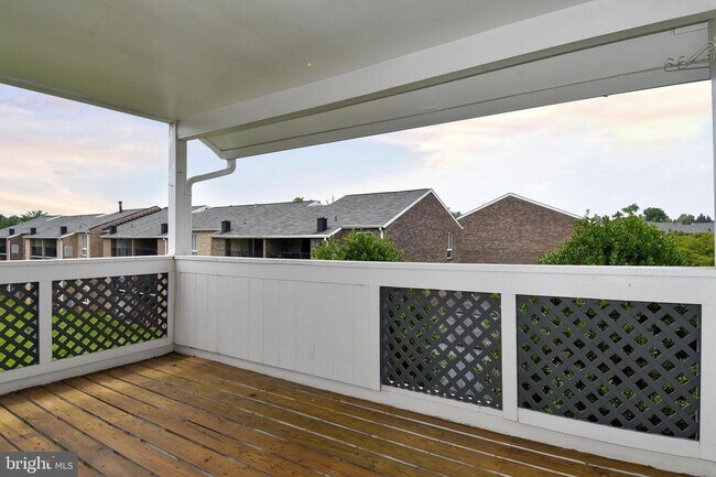 Building Photo - 4056 Grays Pointe Ct