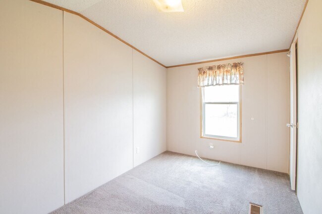 Building Photo - 2311 F M 1294