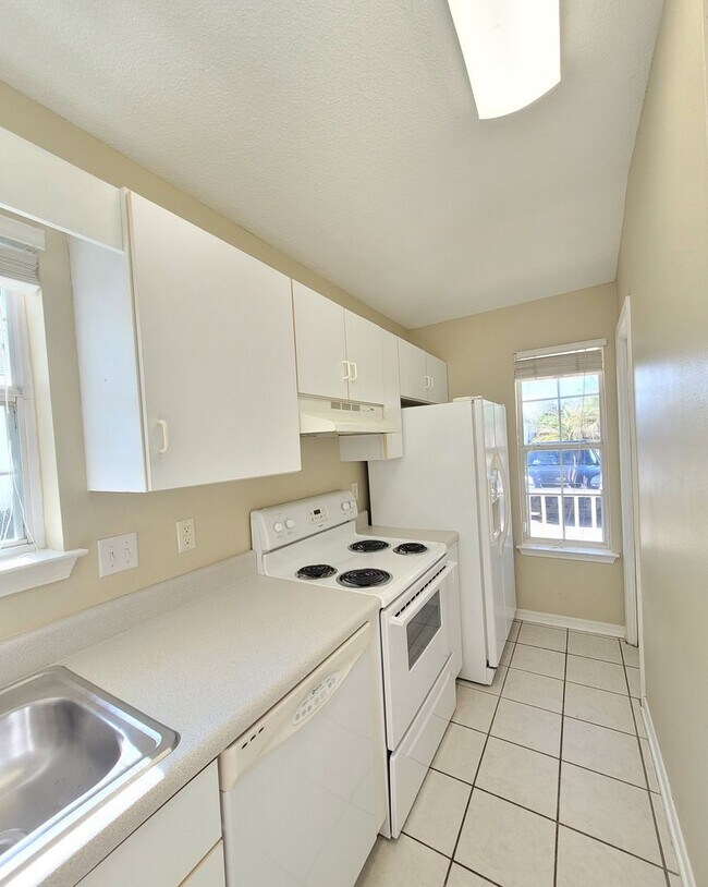 Building Photo - 2485 Spyglass Cir