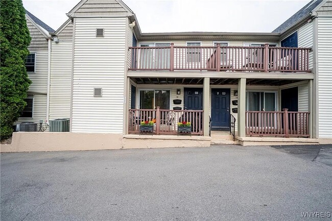 Building Photo - 770 W Ferry St