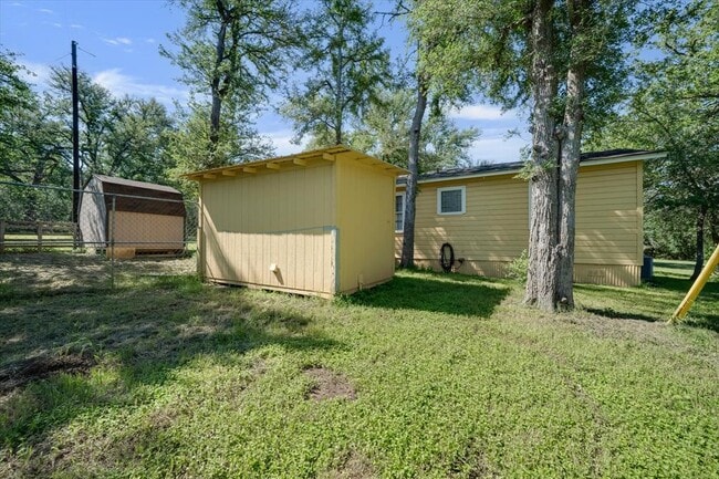 Building Photo - 1732 Watterson Rd