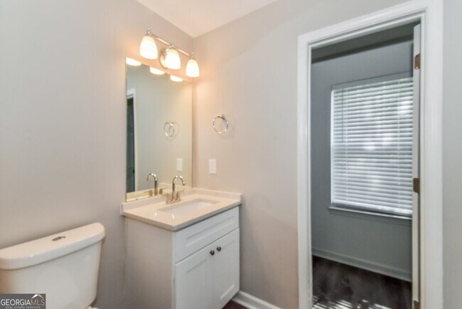 Building Photo - 11752 Spring Lake Way