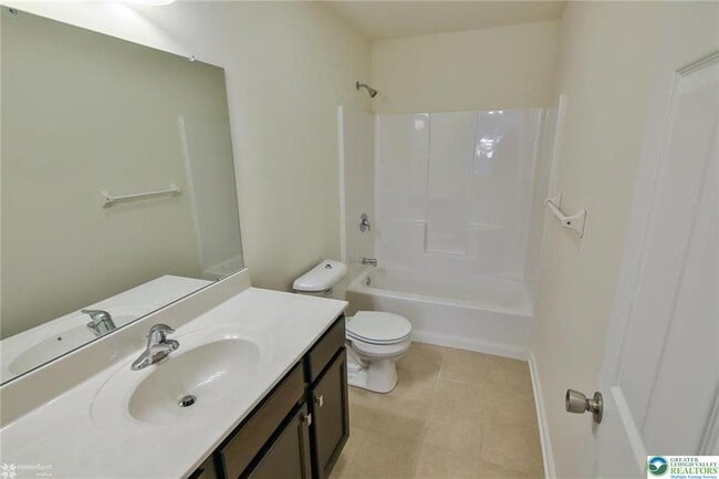 Building Photo - 1402 Caspian St