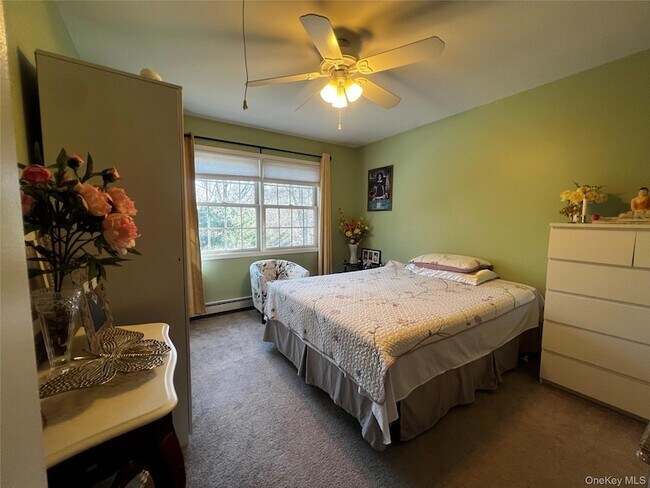 Building Photo - 6 Kara Ct