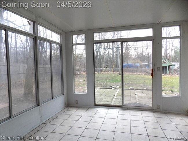 Building Photo - 39417 Cather St