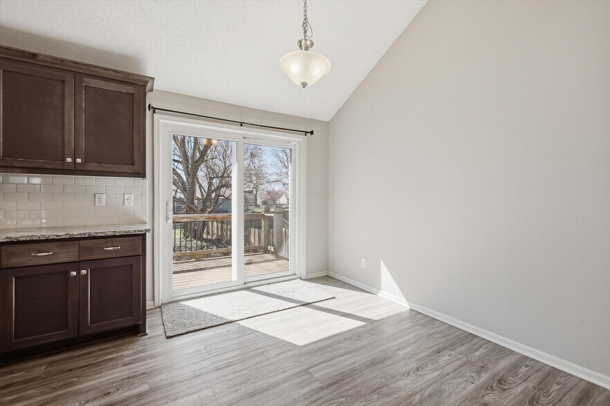 Dining area - 13751 West 62nd Street
