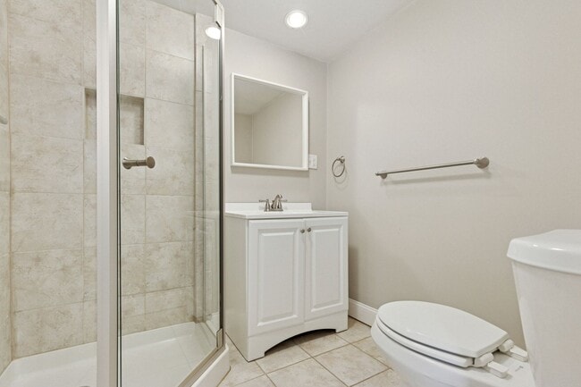 Building Photo - Charming Twin Home in Conshohocken - Pet F...