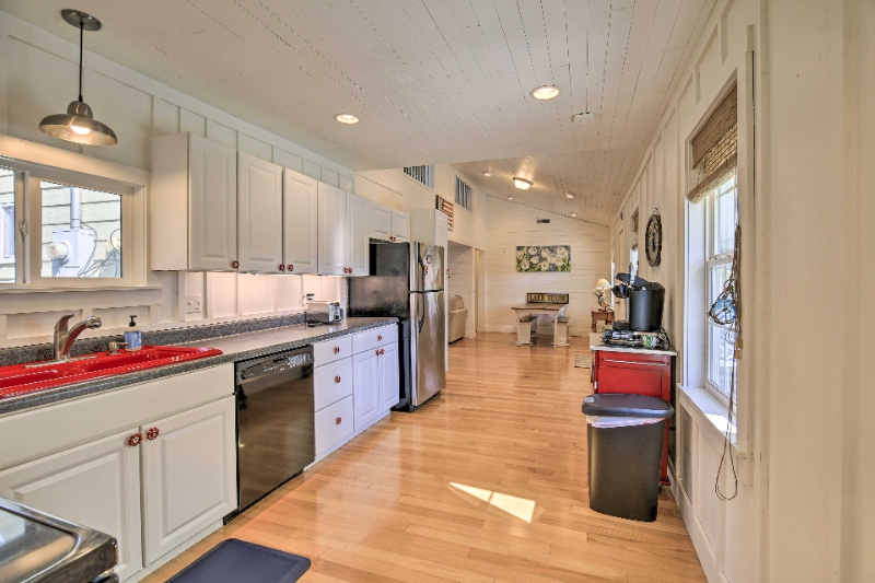 Building Photo - 7073 Waterview Ln