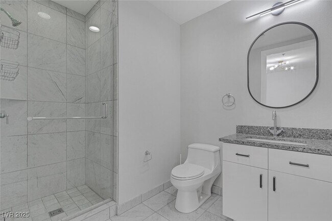 Building Photo - 4525 Dean Martin Dr