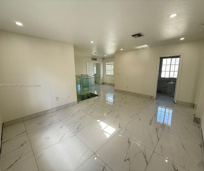 Building Photo - 27037 SW 142nd Ave