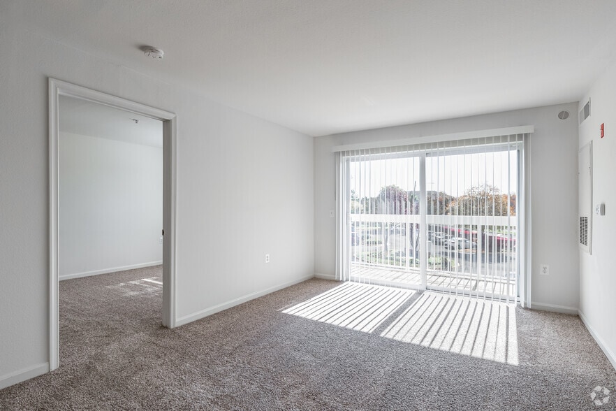 2BR, 2BA - 894SF - Kendrick Court Senior Apartments