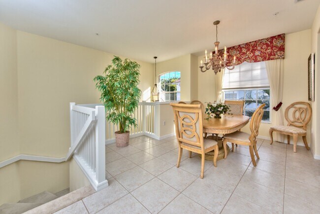 Building Photo - COACH HOME AT PELICAN BAY