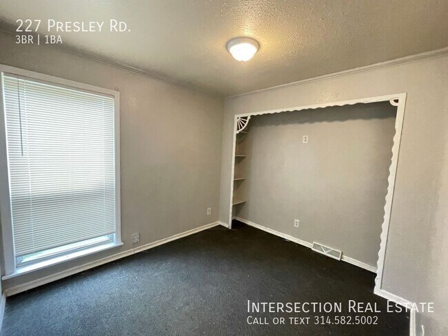 Building Photo - 227 Presley Rd