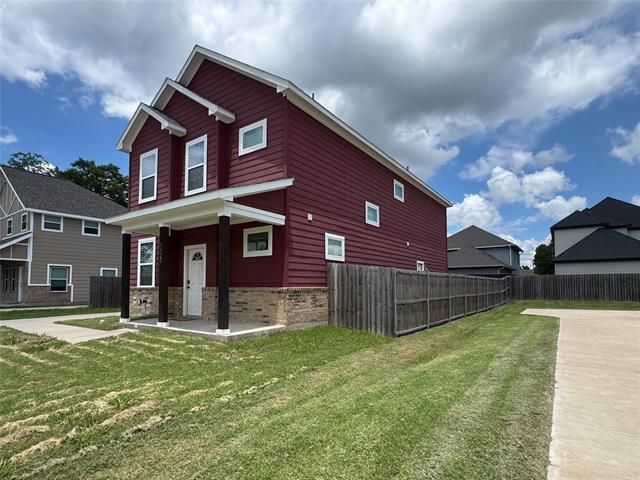 Building Photo - 3322 Pickett St