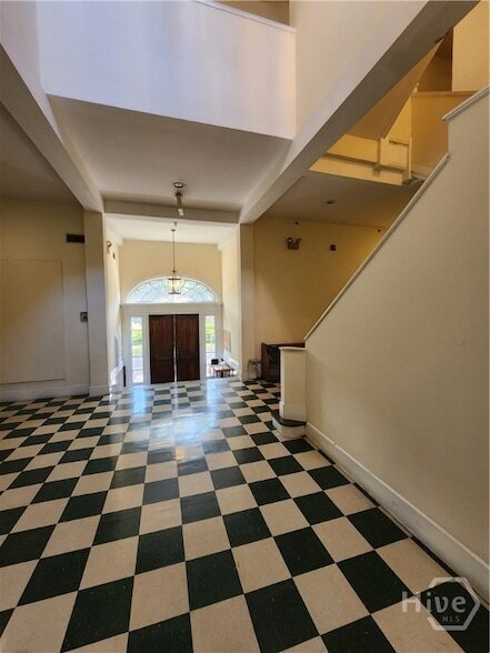 Building Photo - 101 W Oglethorpe Ave