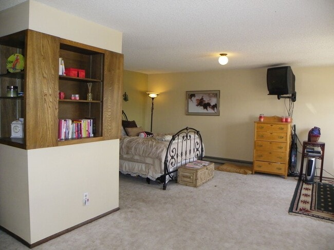 Building Photo - 1711 E Palmer Dr