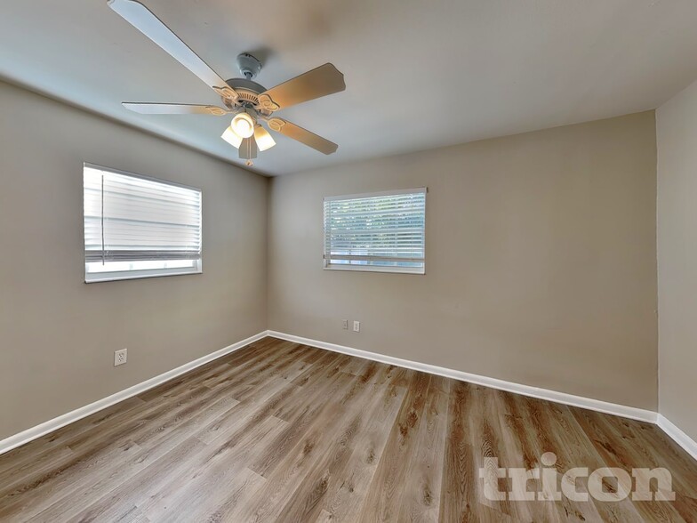 Building Photo - 616 Leisure Ave