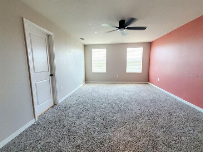 Building Photo - 1014 Golden Shiner Ave