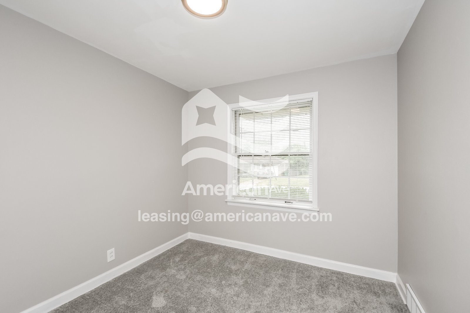 Building Photo - 9718 Durham Dr