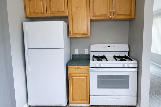 Building Photo - 20812 Woodward St