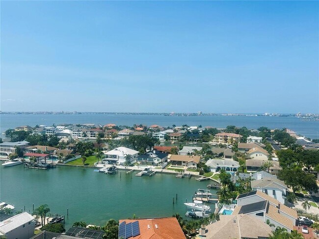 Building Photo - 5950 Pelican Bay Plaza S