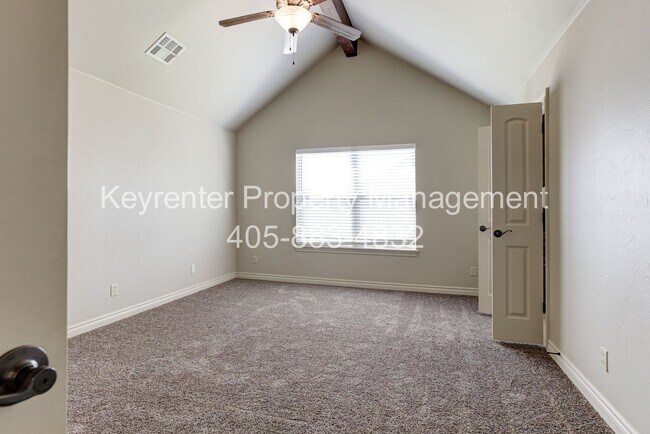 Building Photo - * * * $250 Move-in Special * * * Charming 3-Bedroom / 2-Bathroom Home! * * * $250 Move-in Special...