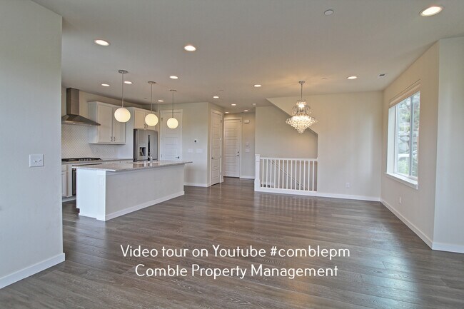 Building Photo - 34418 SE Groshell St