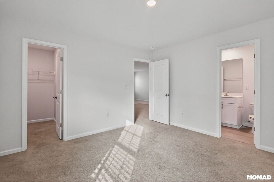 Building Photo - 504 Crux Rd