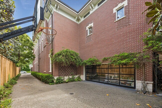 Building Photo - 2368 Timber Ln