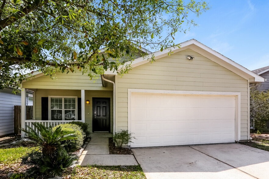 Primary Photo - 10227 Berry Hill Ln