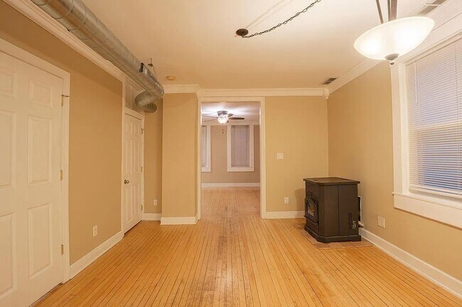 Building Photo - 1757 N Franklin Pl