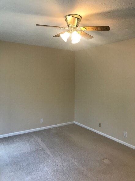 Building Photo - 4820 St Leo Pl