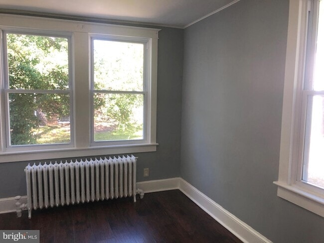 Building Photo - 1148 E Landis Ave