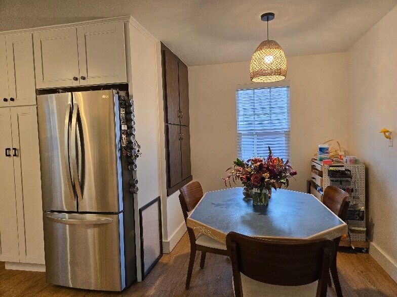 Building Photo - 745 Lennox St