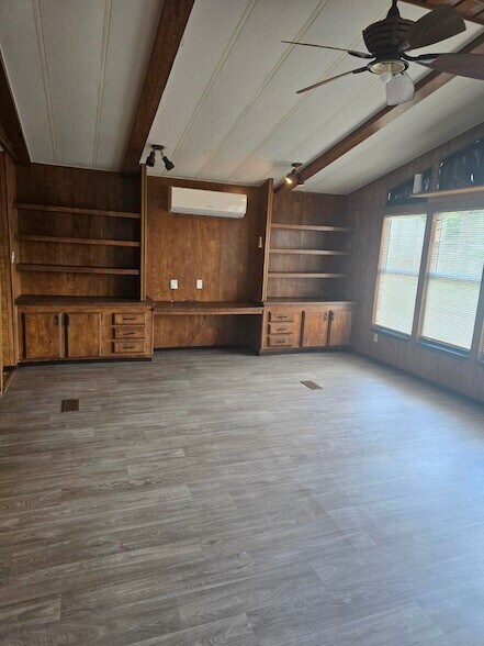 Building Photo - 21715 E Champagne Cir