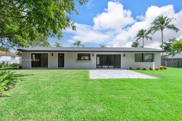 Building Photo - 10460 SW 93rd St