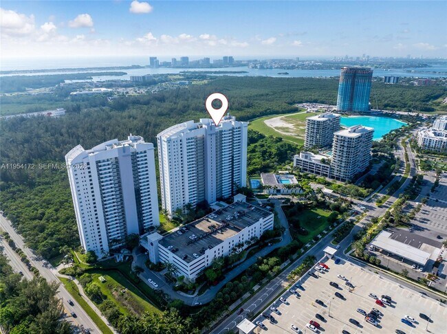 Building Photo - 14951 Royal Oaks Ln