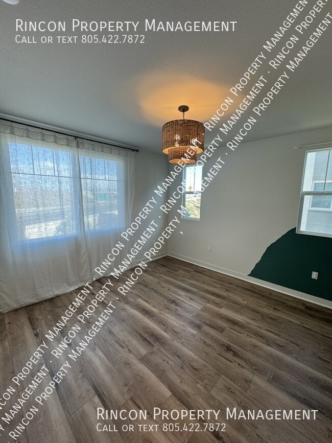 Building Photo - $500 off the First Months Rent! Modern 2-B...