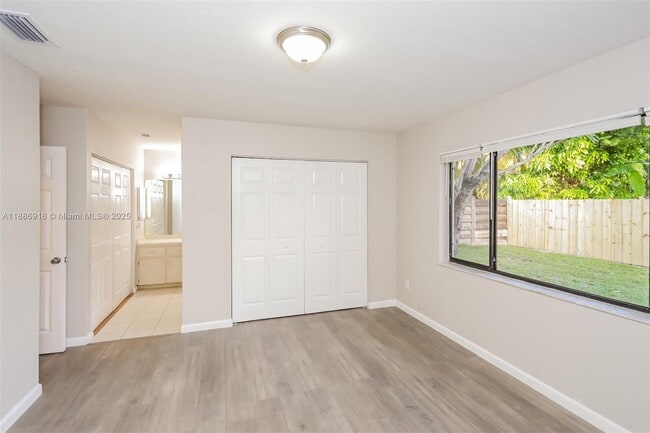 Building Photo - 2904 NW 67th Ct