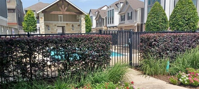Building Photo - 12555 Holly Blue Ln