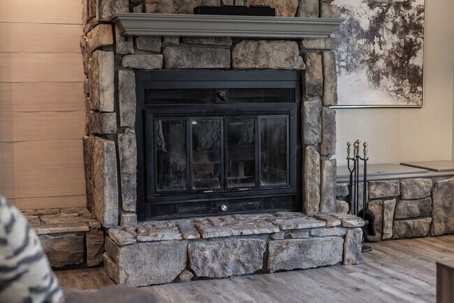 Building Photo - 2 Felton Ln