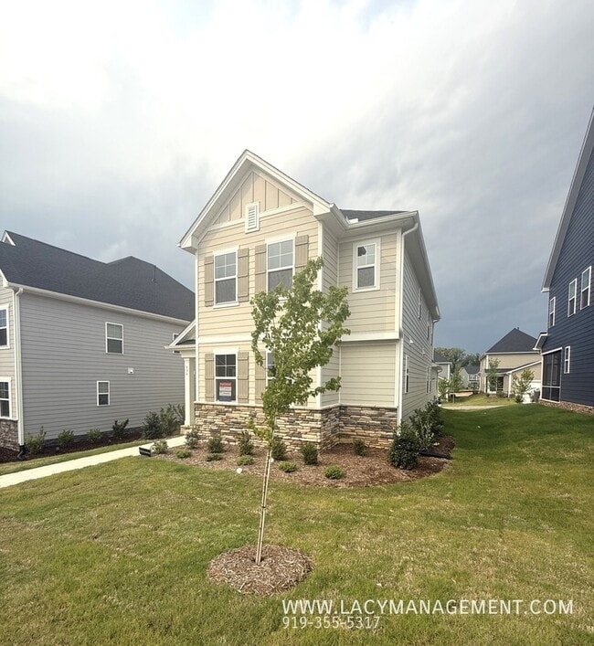 Building Photo - 936 Siskin Rd