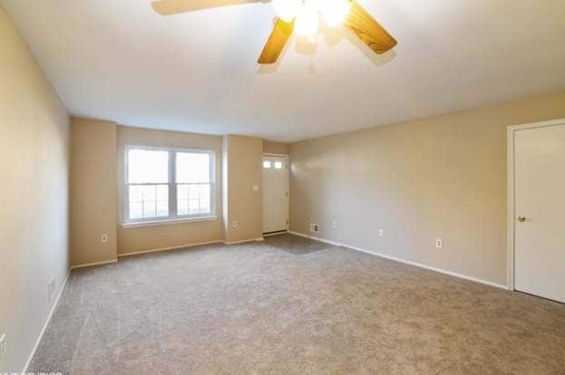 Building Photo - 809 Lindsley Ct