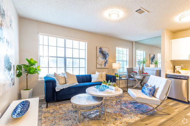 Living Room - Fielders Glen Apartments (OLD)