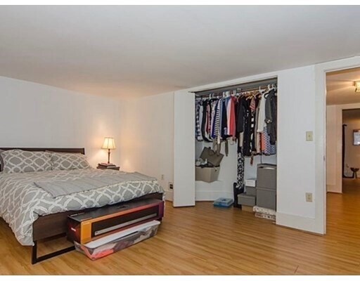Building Photo - 316 Beacon St