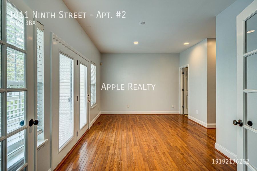 Building Photo - 1011 Ninth Street-Apt. #2