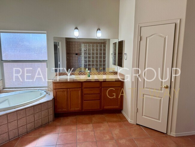 Building Photo - Barkley Ranch Corner Lot Home with 3 Car G...