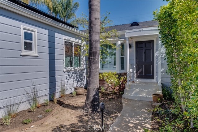 Building Photo - 1040 Havenhurst Dr