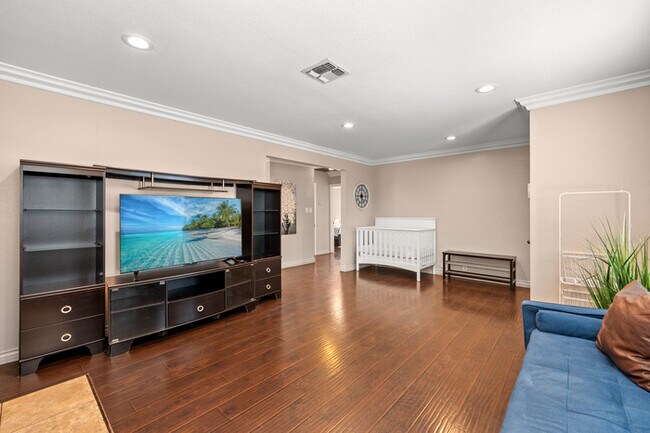 Building Photo - Fully Furnished 2BR Home with Crib — Mid-T...